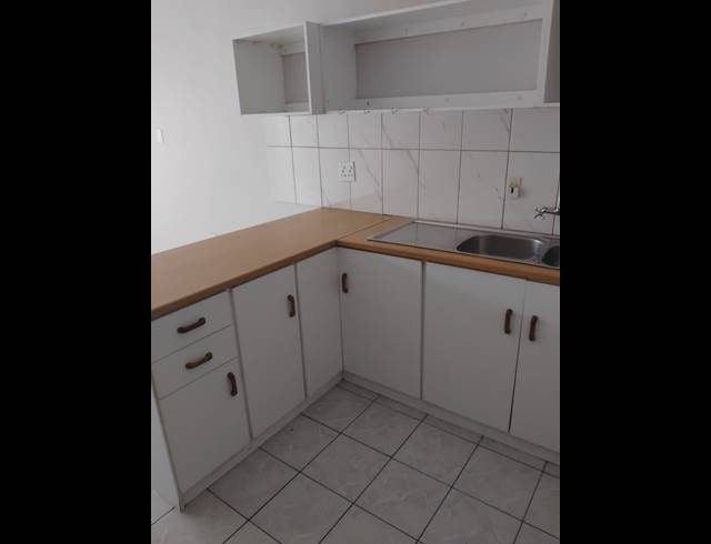 1 bed property to rent in MEIRINGS PARK